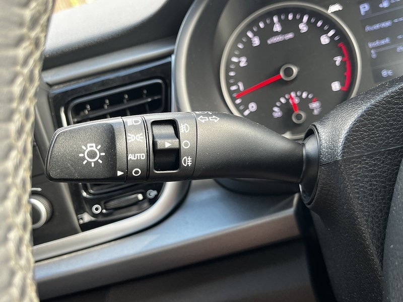 Kia Rio 2 - U324