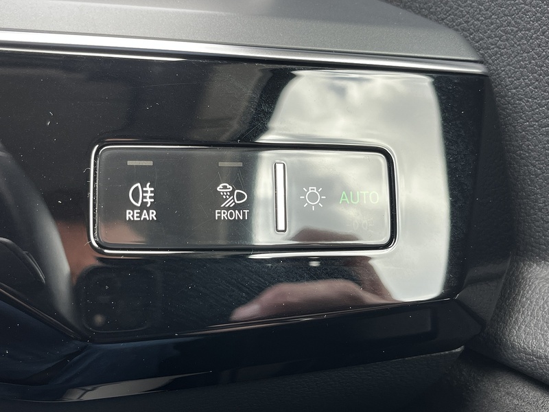 Audi e-tron Sport - U328