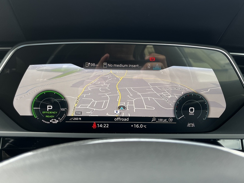 Audi e-tron Sport - U328