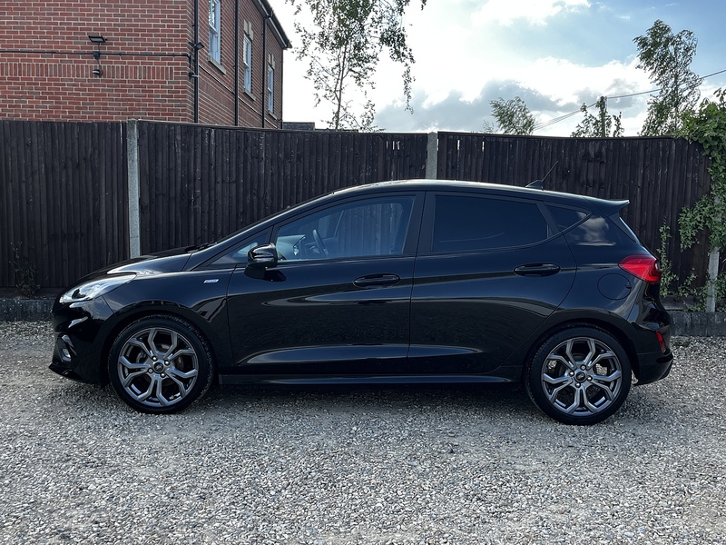Ford Fiesta T EcoBoost MHEV ST-Line Edition - U334