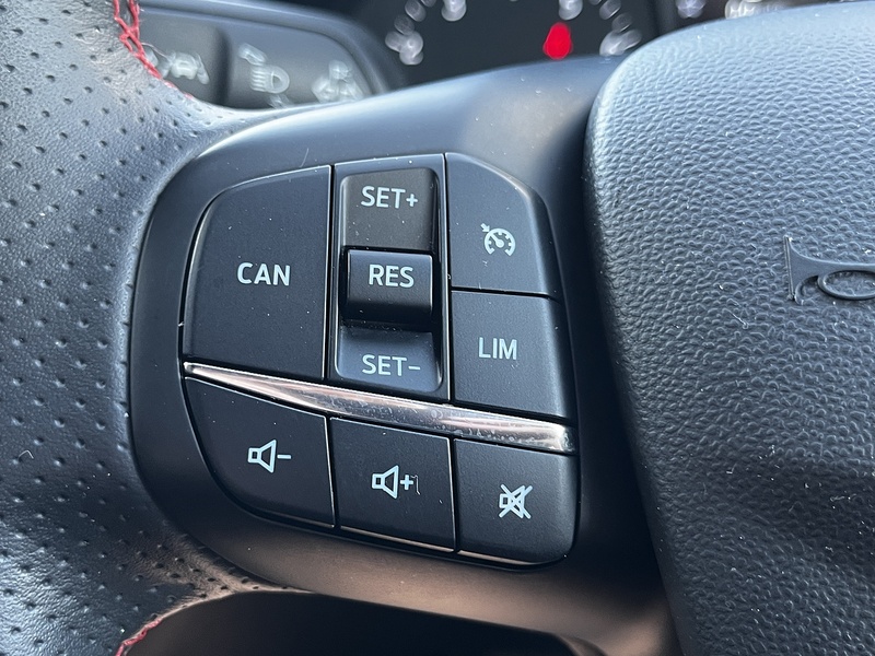 Ford Fiesta T EcoBoost MHEV ST-Line Edition - U334