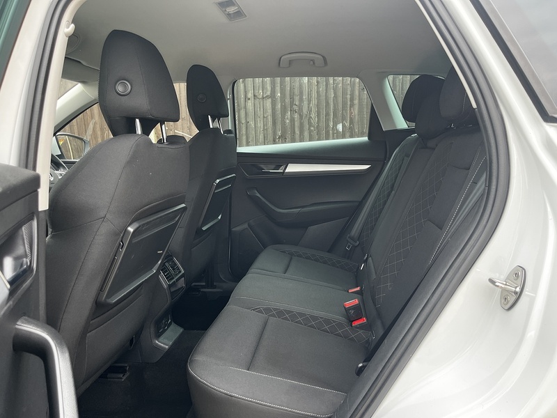 Skoda Karoq TSI SE Nav Plus - U336
