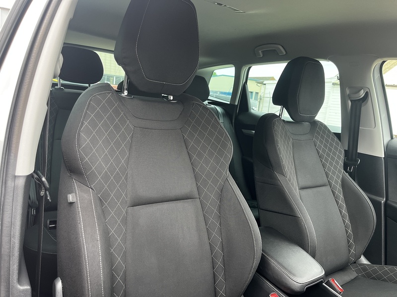 Skoda Karoq TSI SE Nav Plus - U336
