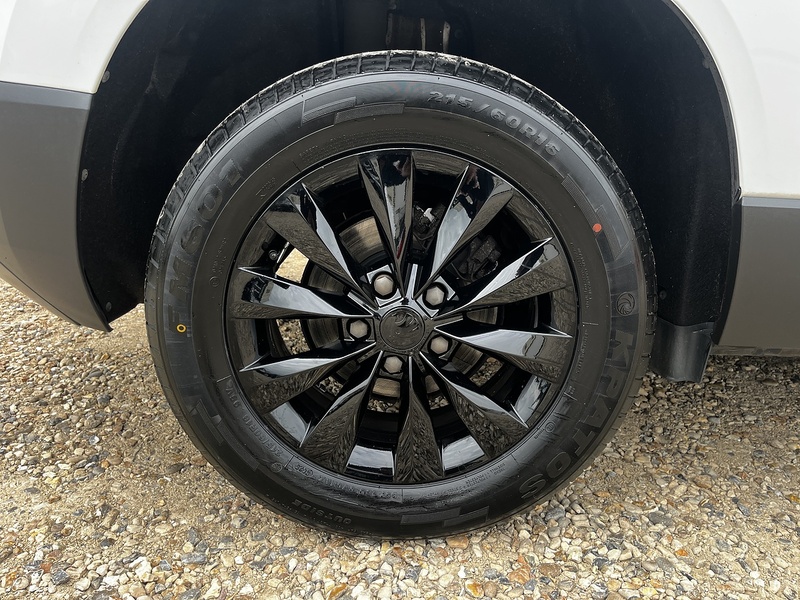 Skoda Karoq TSI SE Nav Plus - U336