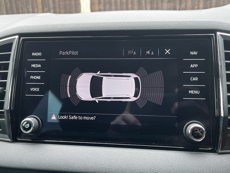 Skoda Karoq TSI SE Nav Plus - U336