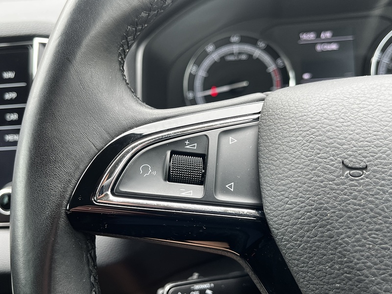Skoda Karoq TSI SE Nav Plus - U336