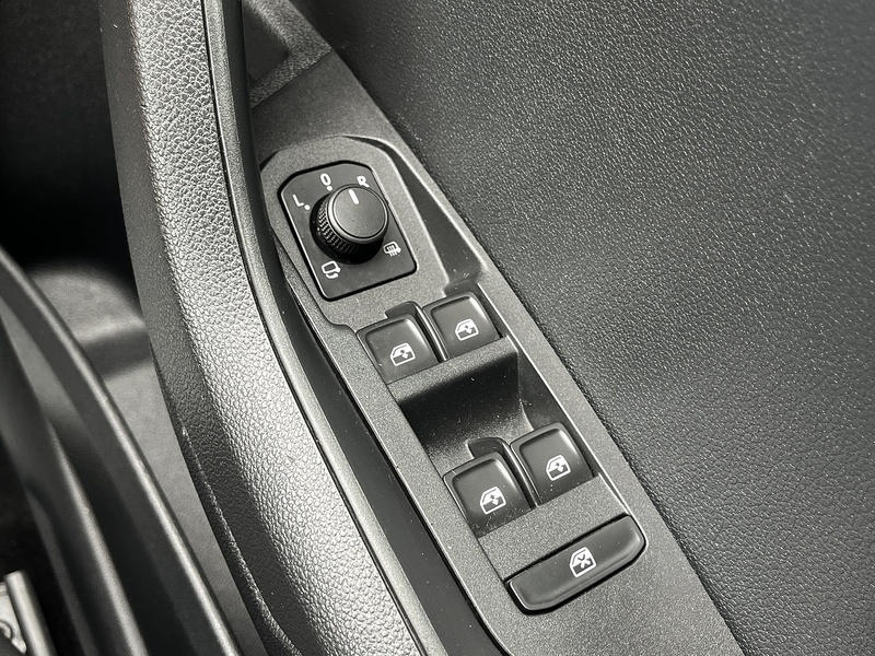 Skoda Karoq TSI SE Nav Plus - U336