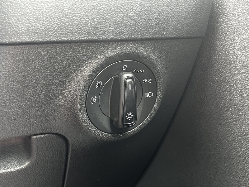 Skoda Karoq TSI SE Nav Plus - U336
