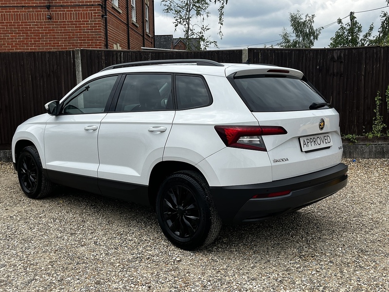 Skoda Karoq TSI SE Nav Plus - U336