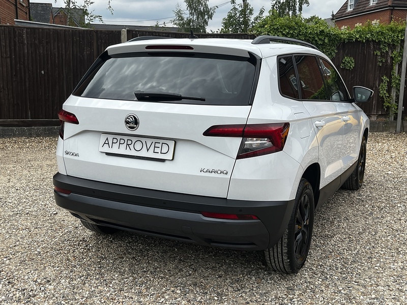 Skoda Karoq TSI SE Nav Plus - U336