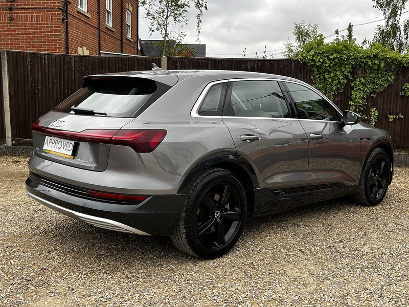 Audi e-tron Technik - U337