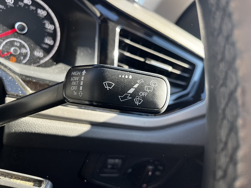 Volkswagen Polo SE - U338