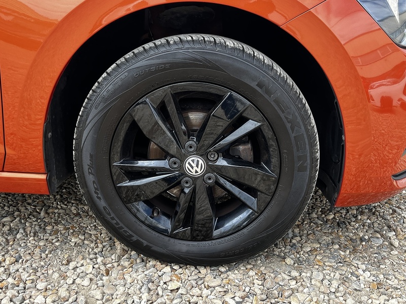 Volkswagen Polo SE - U338