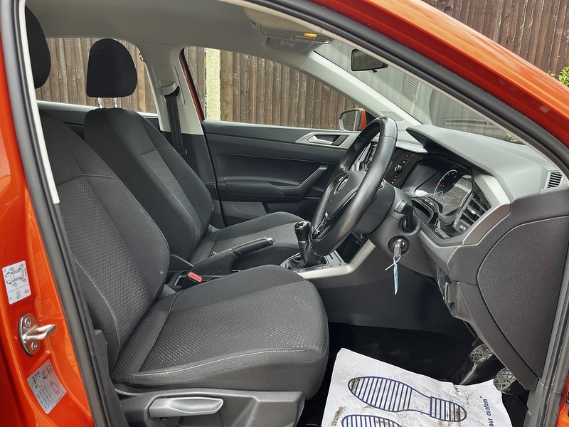 Volkswagen Polo SE - U338