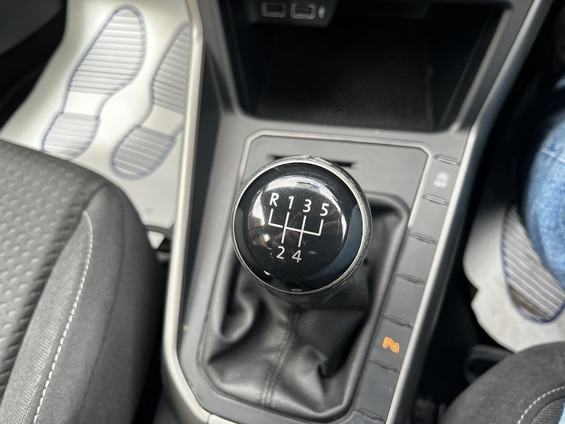 Volkswagen Polo SE - U338