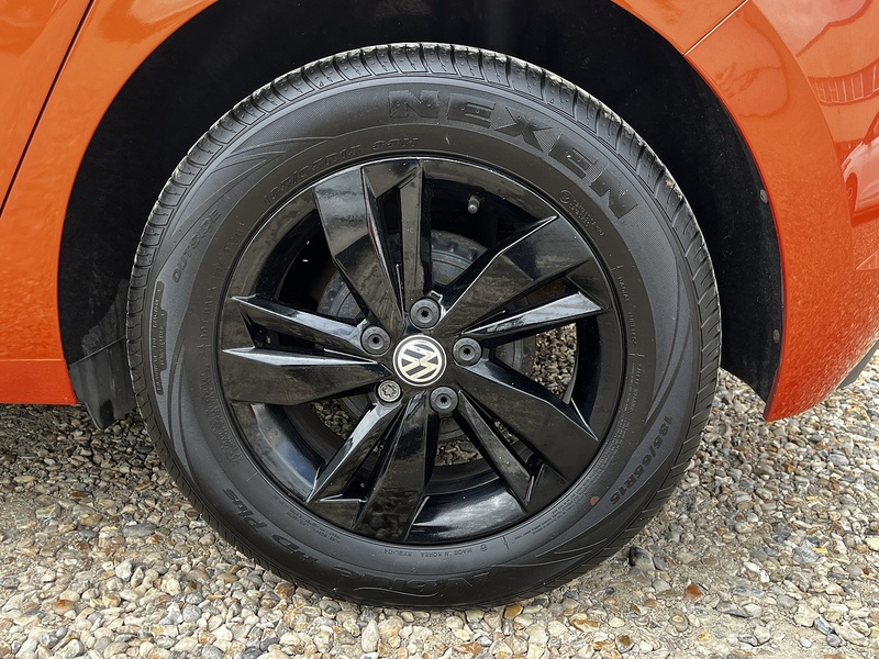 Volkswagen Polo SE - U338