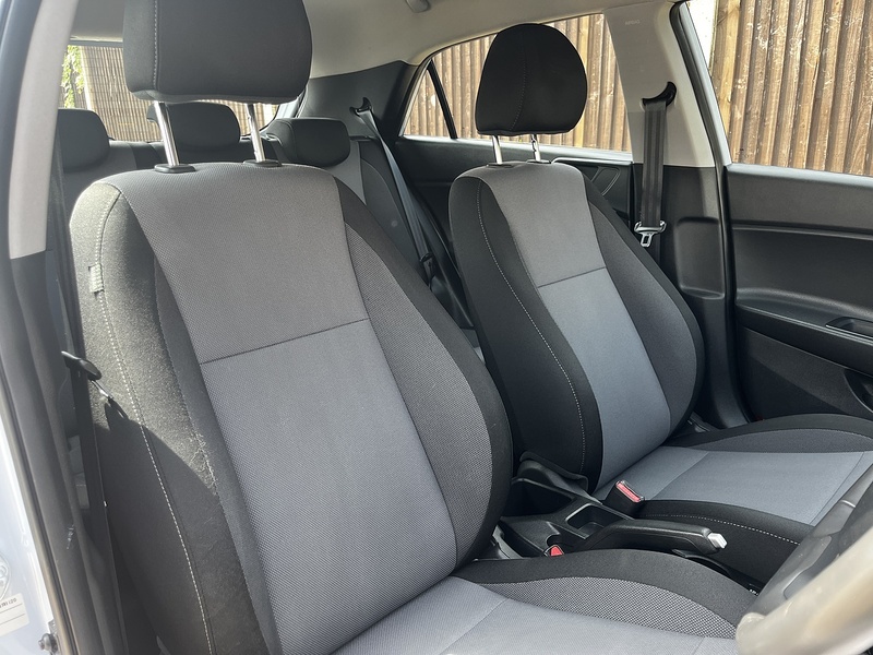 Hyundai i20 SE Launch Edition - U349