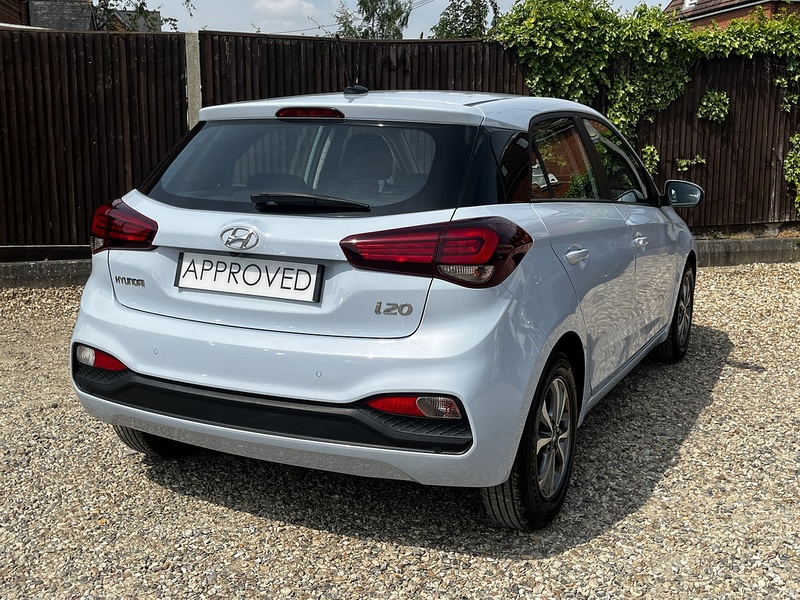 Hyundai i20 SE Launch Edition - U349