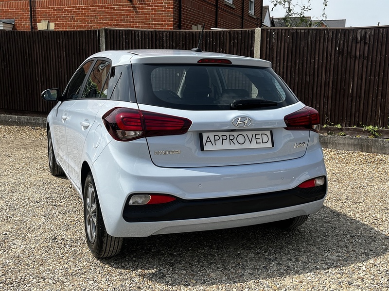 Hyundai i20 SE Launch Edition - U349