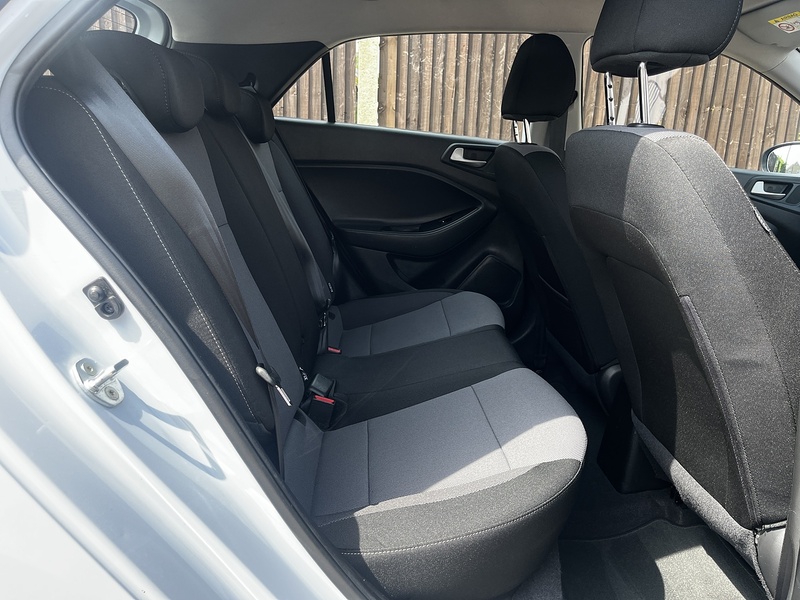 Hyundai i20 SE Launch Edition - U349