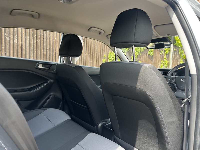 Hyundai i20 SE Launch Edition - U349