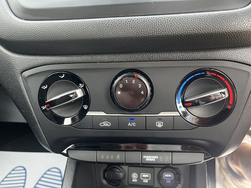 Hyundai i20 SE Launch Edition - U349