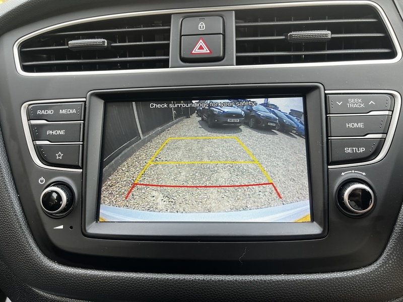 Hyundai i20 SE Launch Edition - U349