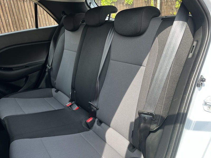 Hyundai i20 SE Launch Edition - U349