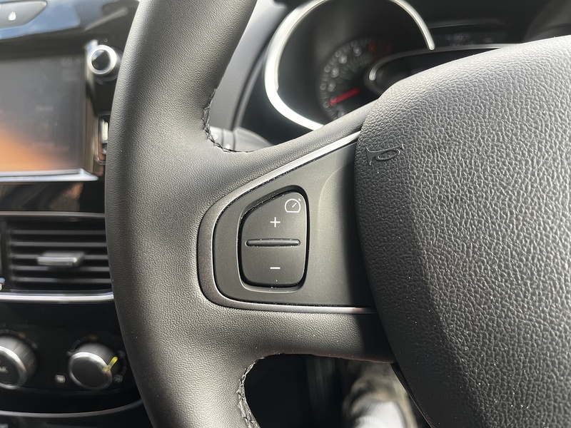 Renault Clio Dynamique Nav - U352