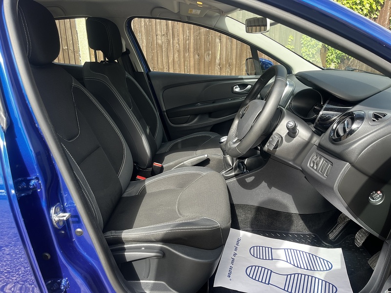 Renault Clio Dynamique Nav - U352