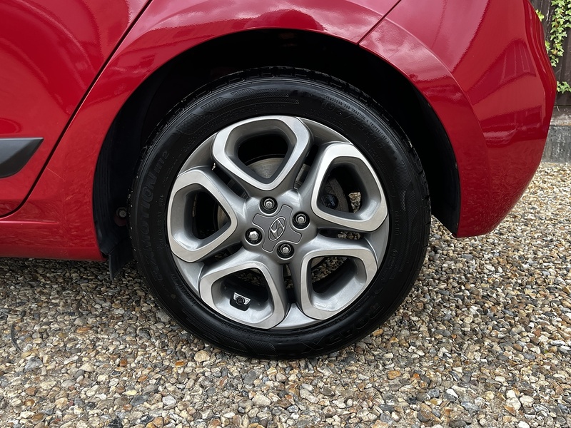 Hyundai i20 T-GDi Premium Nav - U360