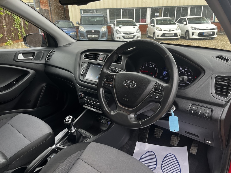 Hyundai i20 T-GDi Premium Nav - U360