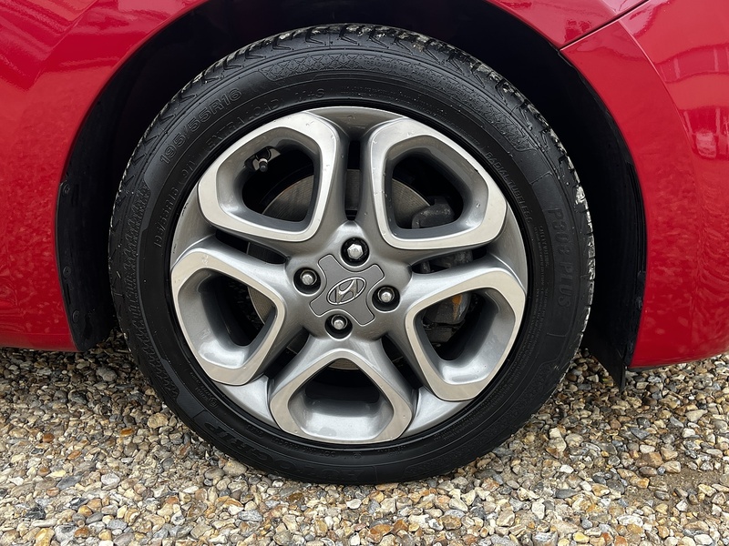 Hyundai i20 T-GDi Premium Nav - U360