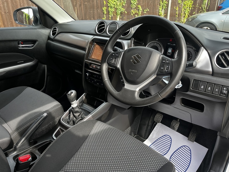 Suzuki Vitara Boosterjet SZ-T - U364