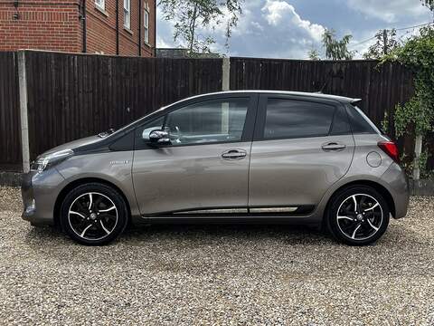 Toyota Yaris 1.33 Dual VVT-i Icon Hatchback 5dr Petrol Manual Euro 5 Euro 5 (99 ps)