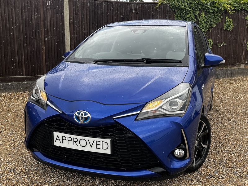 Toyota Yaris VVT-h Design - U371