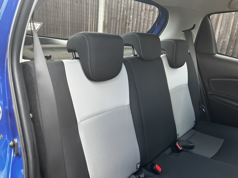 Toyota Yaris VVT-h Design - U371