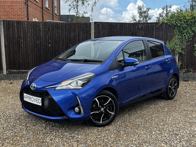 Toyota Yaris VVT-h Design - U371