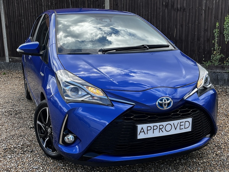Toyota Yaris VVT-h Design - U371