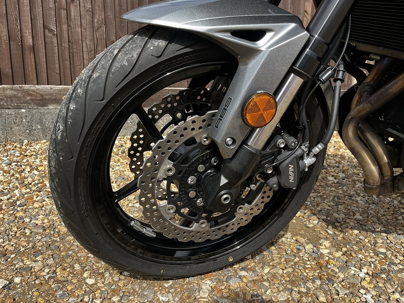 Kawasaki Versys 650  - U374