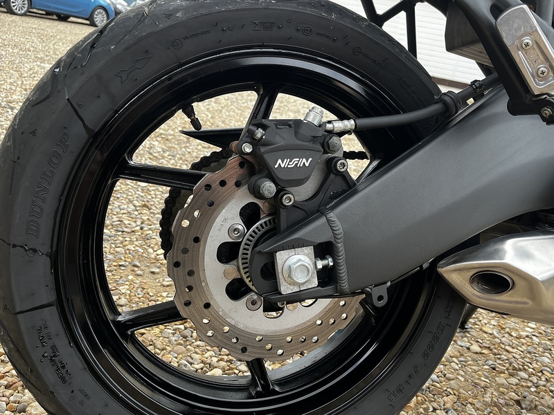 Kawasaki Versys 650  - U374