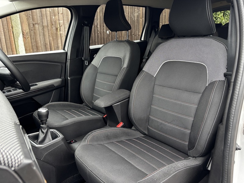 Dacia Jogger TCe Extreme SE - U380