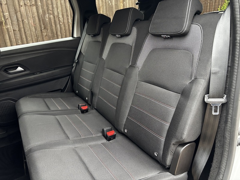 Dacia Jogger TCe Extreme SE - U380