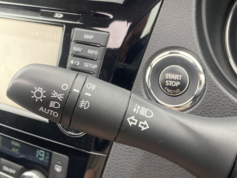 Nissan X-Trail dCi N-Connecta - U383
