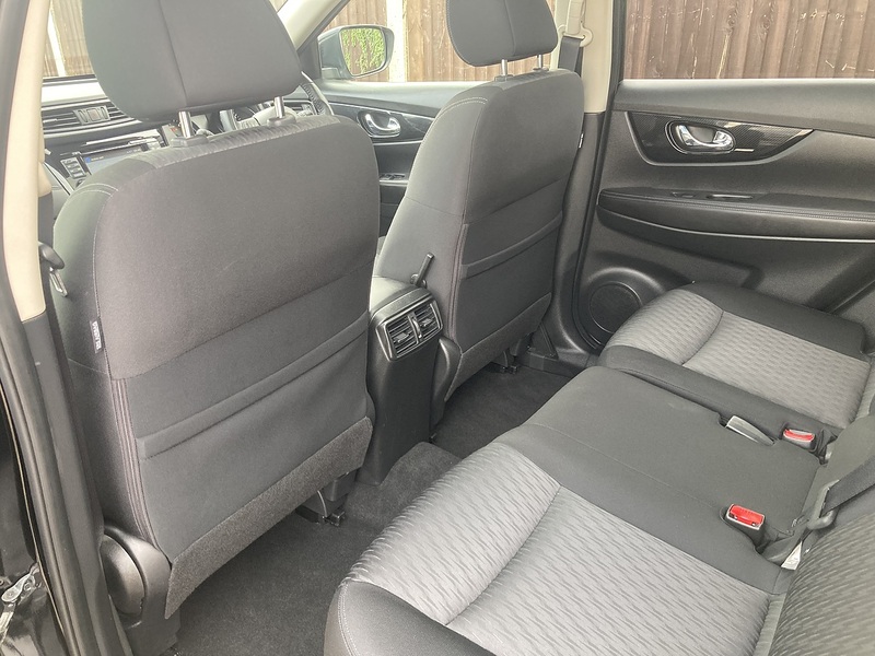 Nissan X-Trail dCi N-Connecta - U383