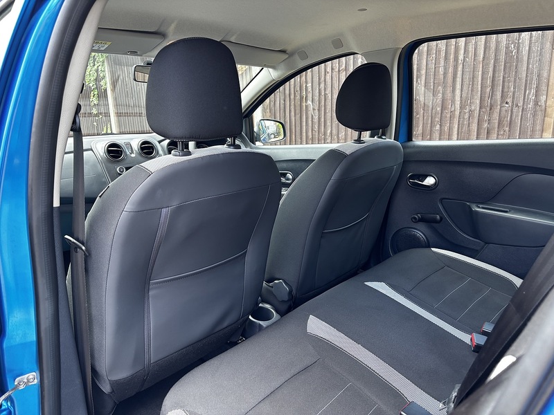 Dacia Sandero Stepway TCe Essential - U384