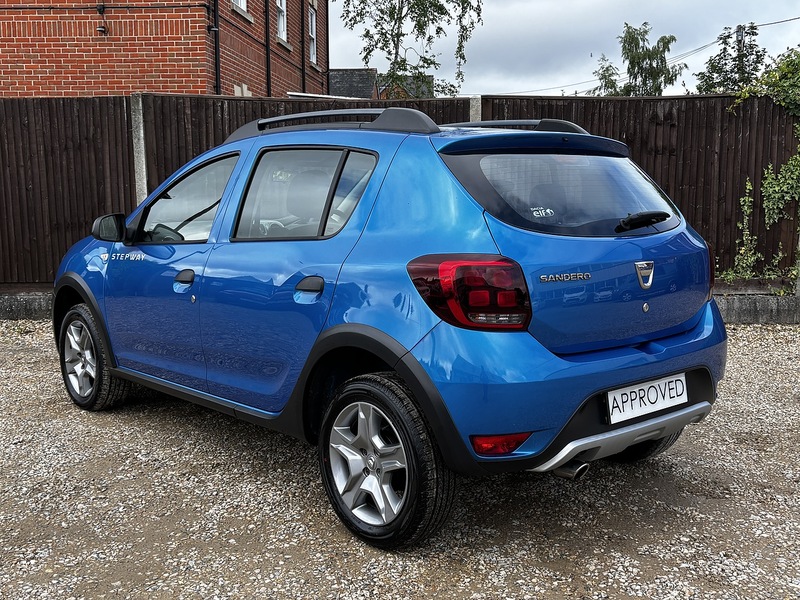 Dacia Sandero Stepway TCe Essential - U384