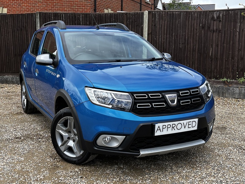 Dacia Sandero Stepway TCe Essential - U384