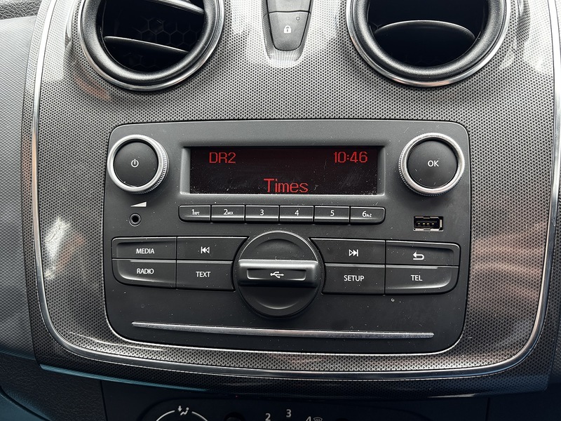 Dacia Sandero Stepway TCe Essential - U384