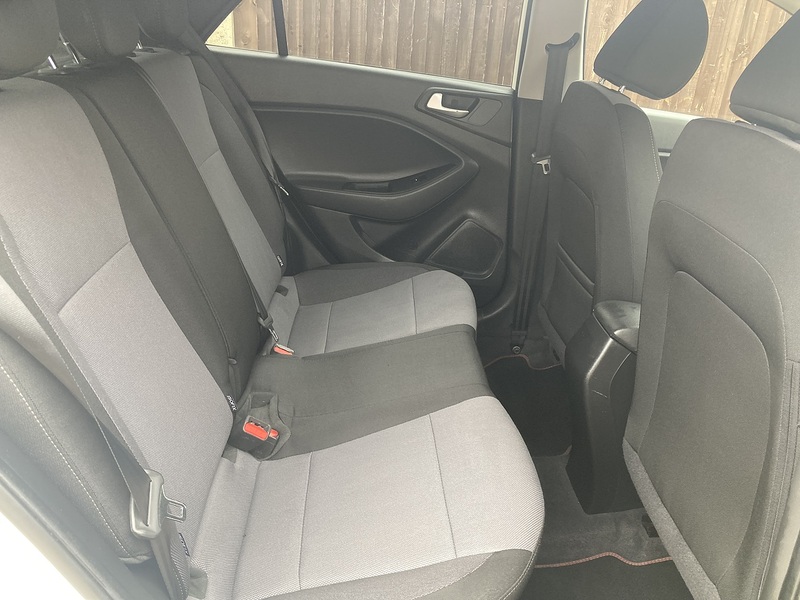 Hyundai i20 Play - U385